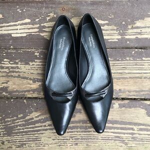 NWB Vera Wang Pointy Flats Size 10